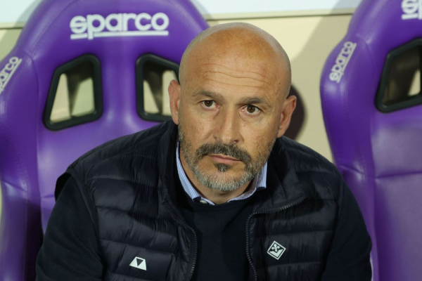 Fiorentina Sassuolo’yu Devirdi, Gözünü Konferans Ligi Zaferine Dikti